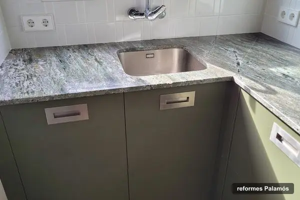 Marbres Tramuntana, empresa de reformes a Palamós