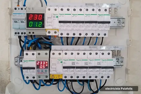 PowerRaez electricista., electricista a Palafolls
